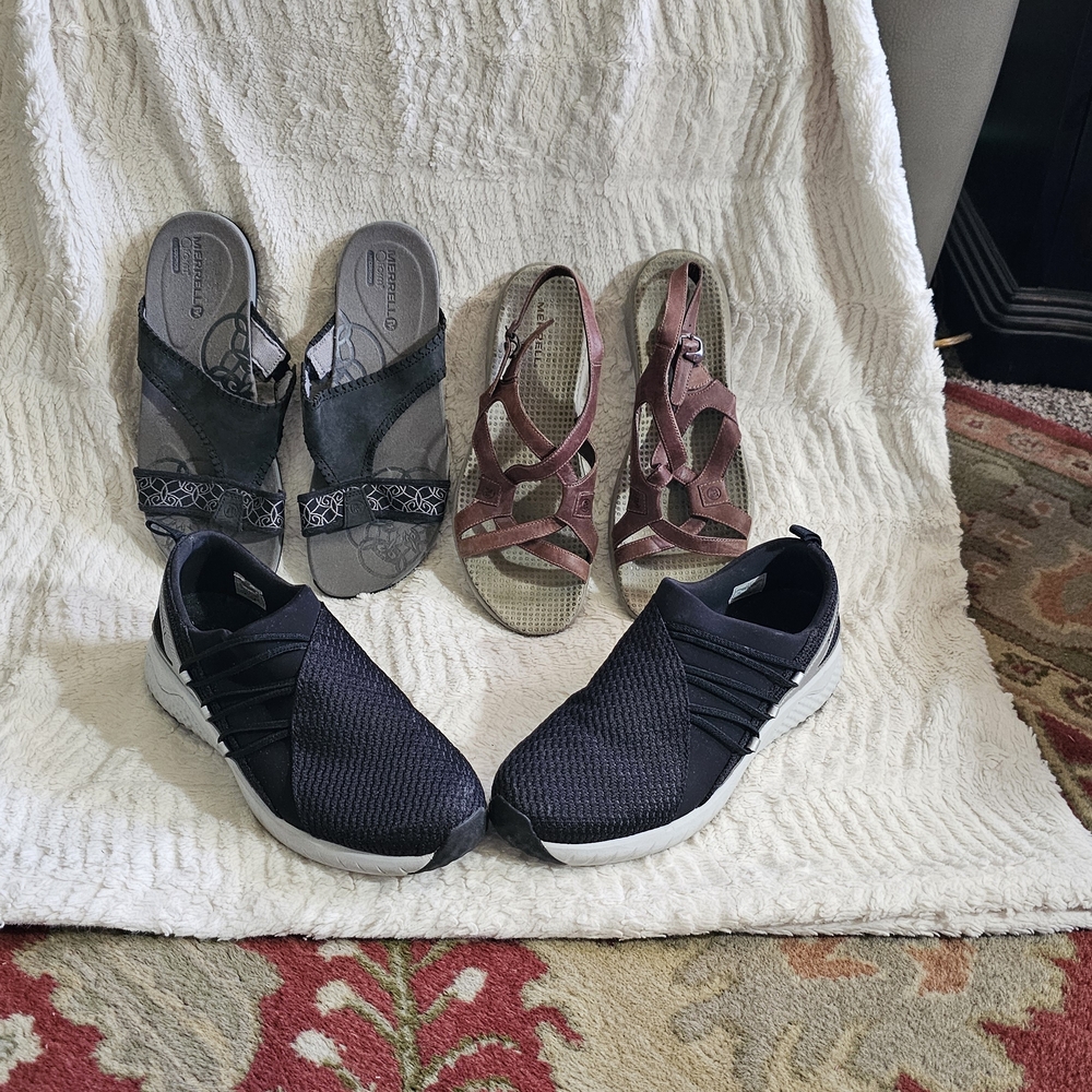 Merrell Black Sandals Comfortable Versatile Design
